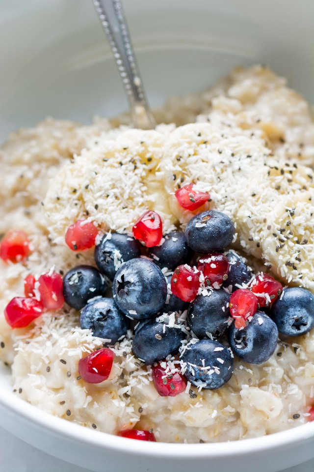 Learn how to make PERFECT oatmeal with this simple tutorial video. Top with a variety of toppings for a quick, easy and healthy breakfast!