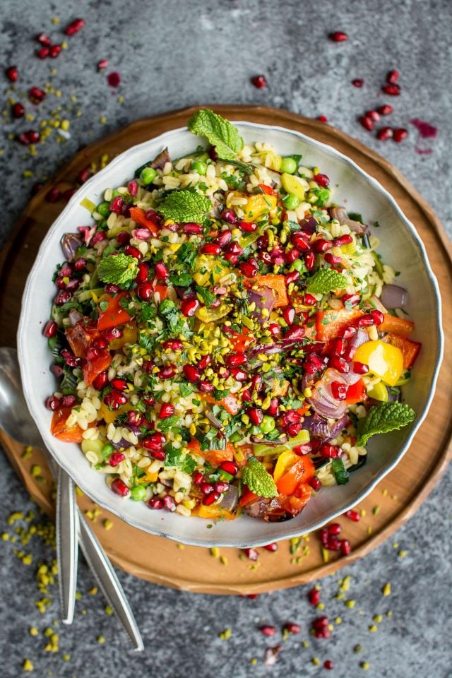 Vegan Roasted Vegetable and Wheat berry Risotto. Super easy and hearty, this combination of sweet vegetables and savory wheat berries is your new favourite Fall dish!