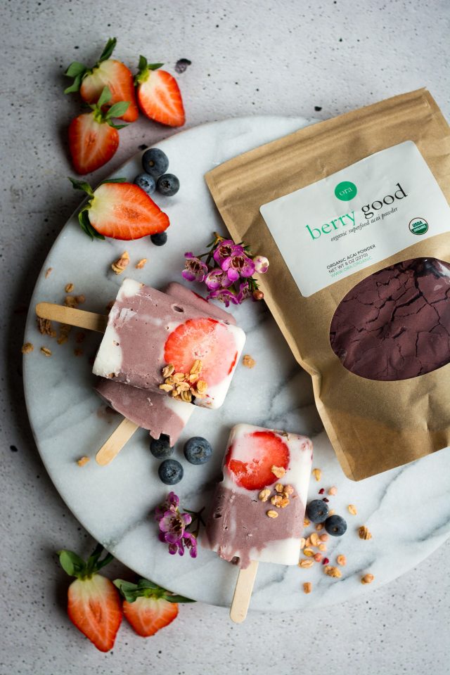 Take your Acai Smoothie Bowl to the next level by turning into these acai granola breakfast popsicles!